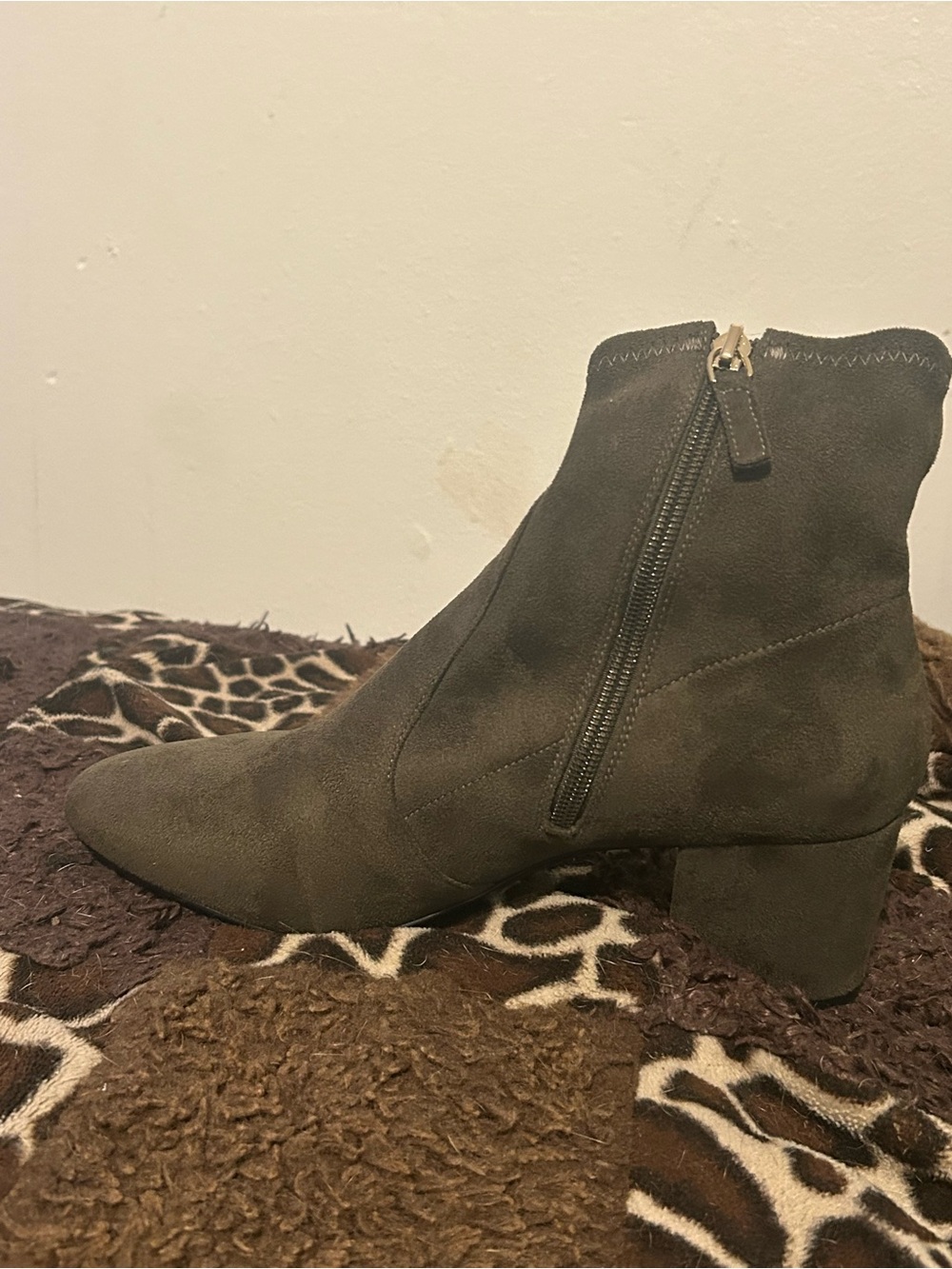 Women’s Suede Ankle Boot in Olive Green